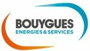 Logo Bouygues Energies & Services : Expertise et Innovation Logo Bouygues Energies & Services avec texte gris et turquoise entouré de courbes stylisées orange et bleue.
